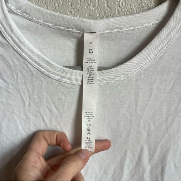 Lululemon Classic-Fit Cotton-Blend T-Shirt
White - Picture 5 of 7